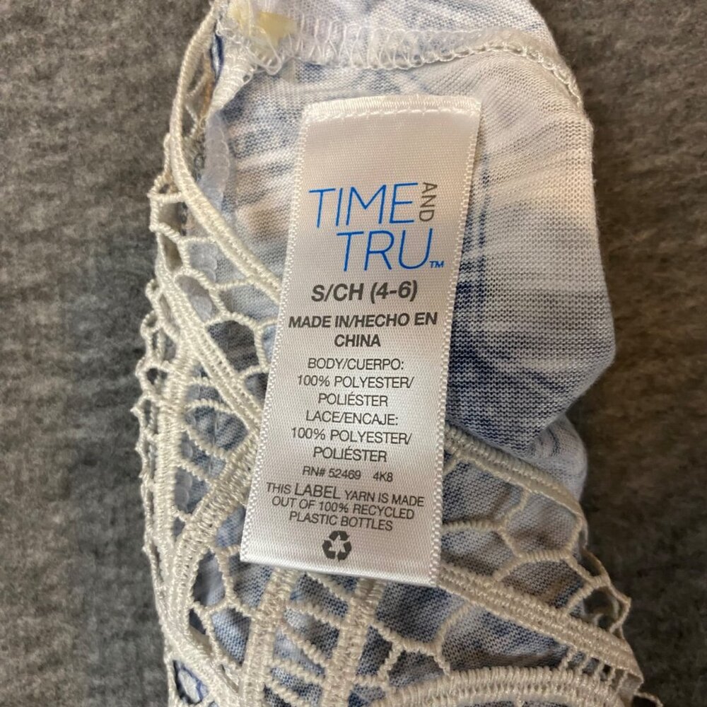 Time And Tru Womens Blue White Paisley Print Shirt Crochet Back Size Small Flora - Picture 5 of 5